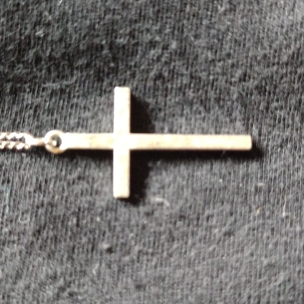 2 silver Crosses - Picture 5 of 6
